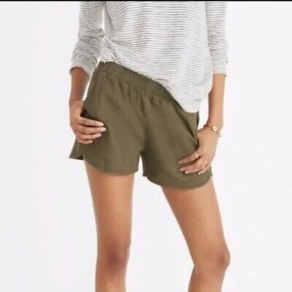 Madewell Pants - Madewell pull on olive green shorts size S